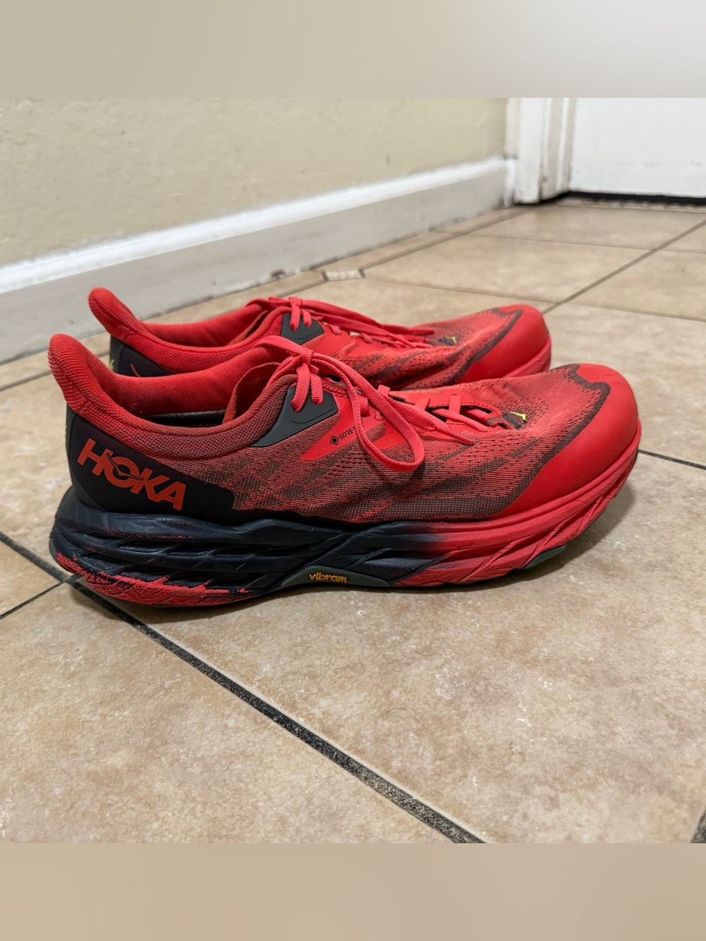 Mens HOKA Speedgoat 5 GTX trail shoes